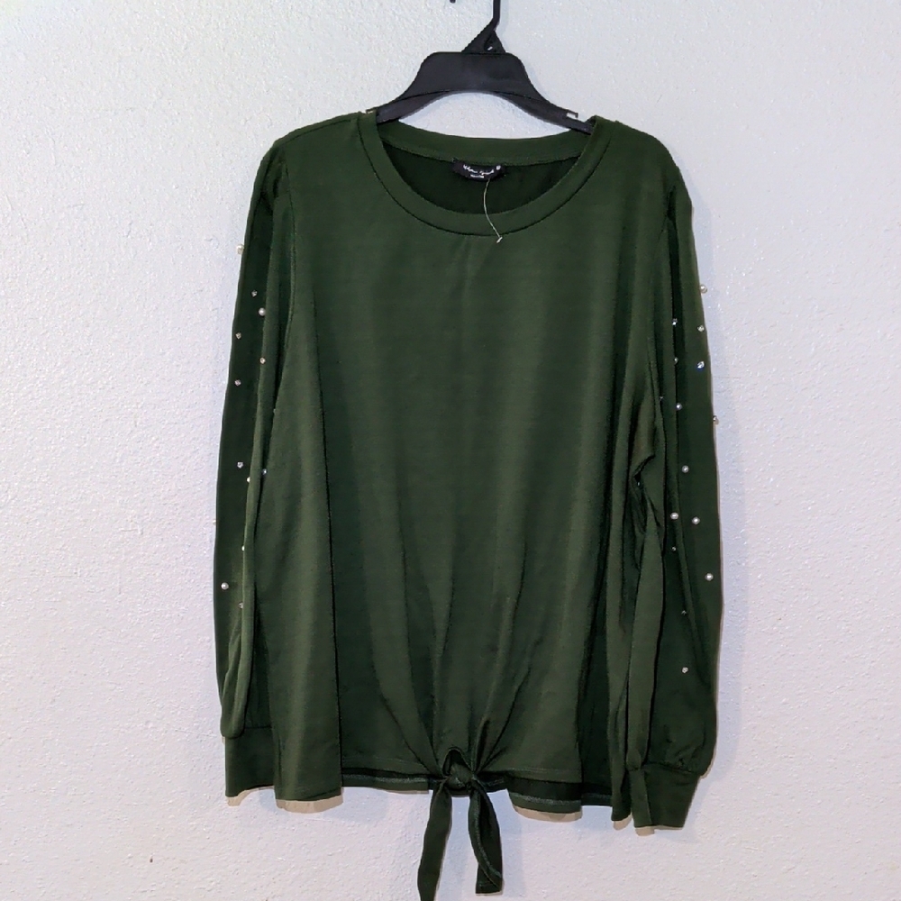 🆕 Green Sweater Pearls/Rhinestones
